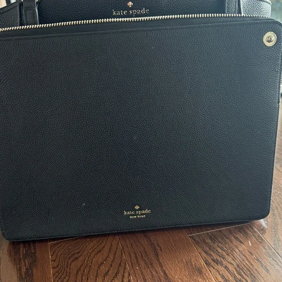 Kate Spade Elegant Black Shoulder Bag - Picture 3 of 6